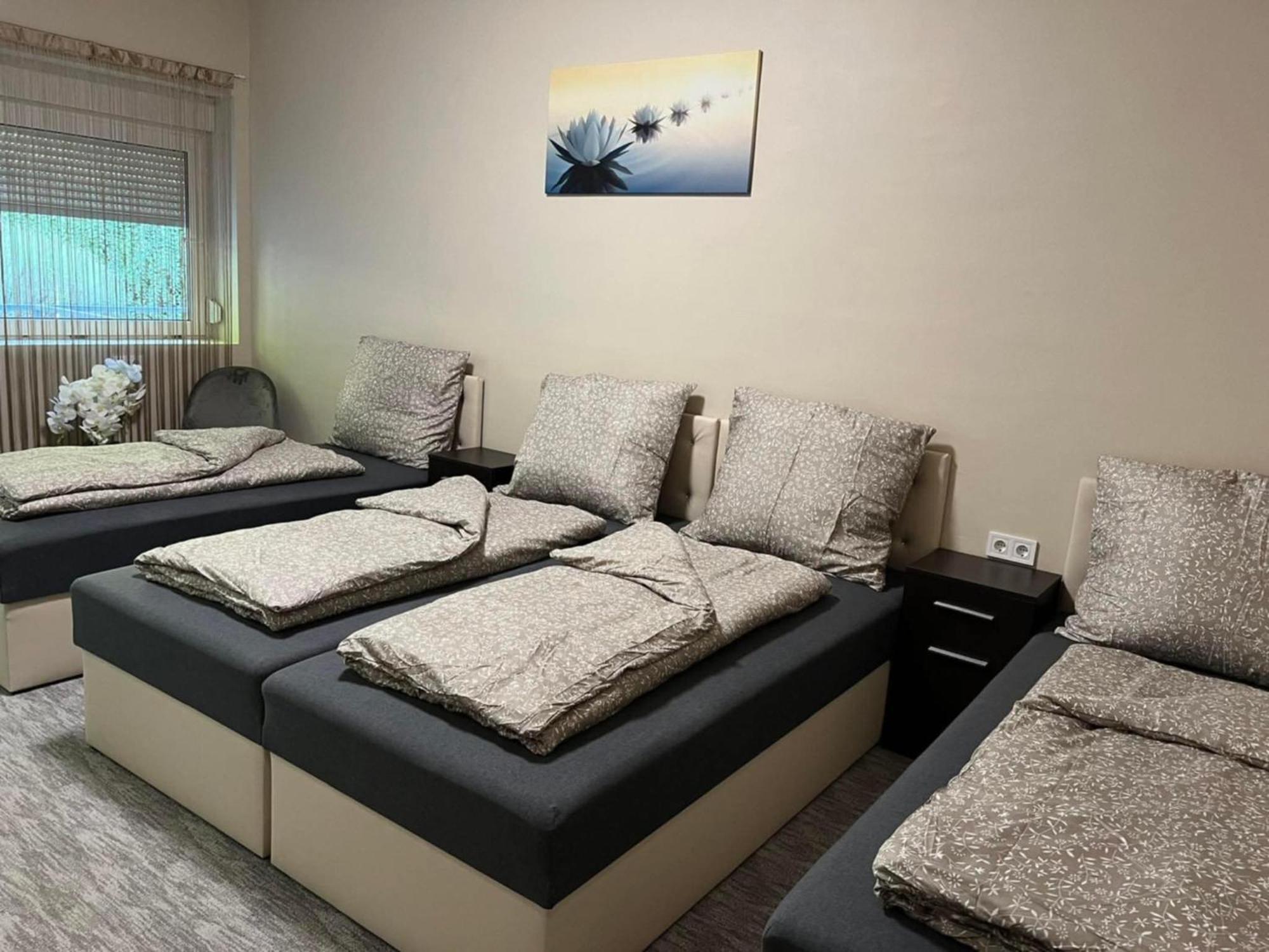 Balatonboglár Kinizsi Udvar Apartmanhaz المظهر الخارجي الصورة