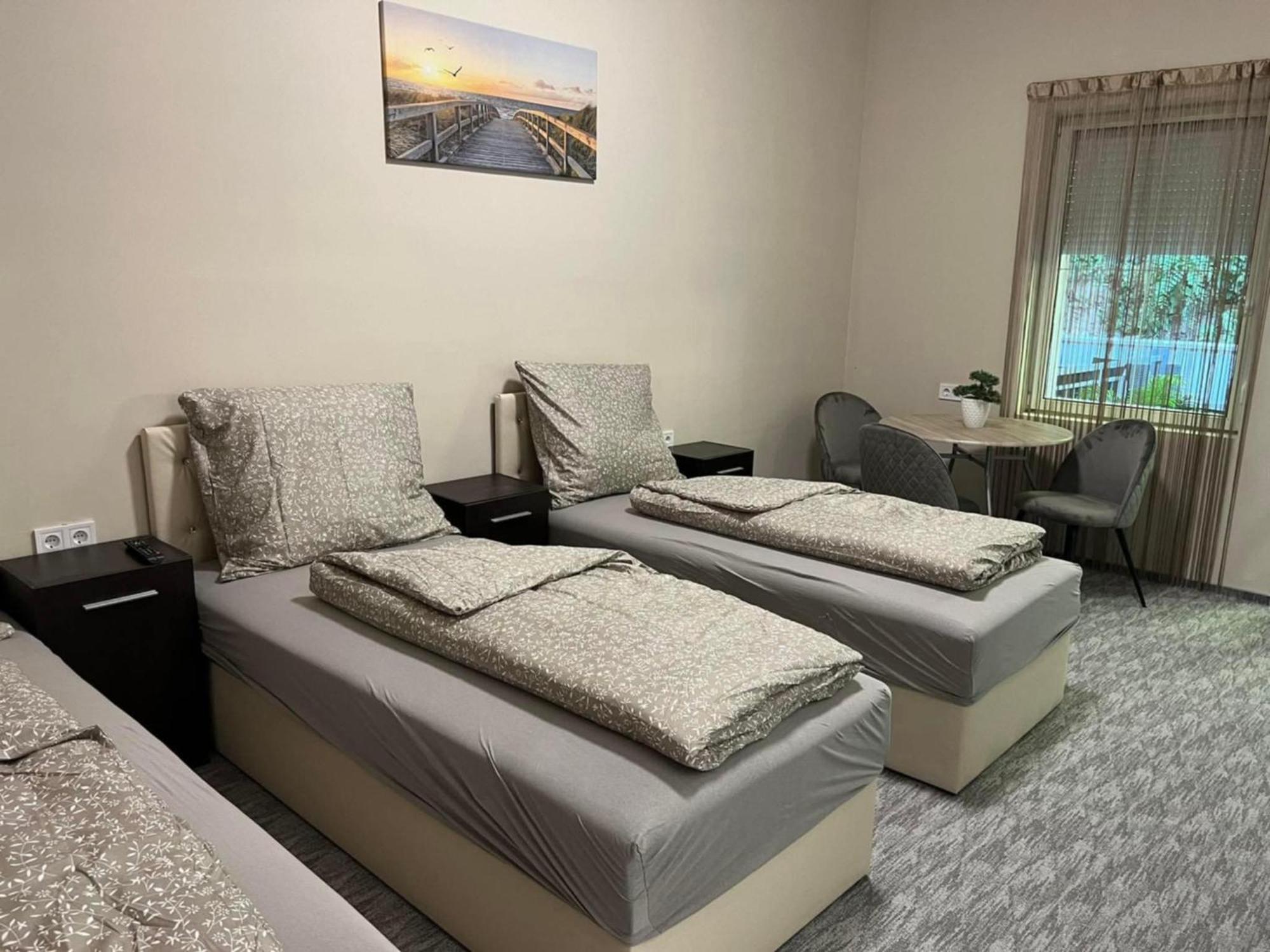 Balatonboglár Kinizsi Udvar Apartmanhaz المظهر الخارجي الصورة
