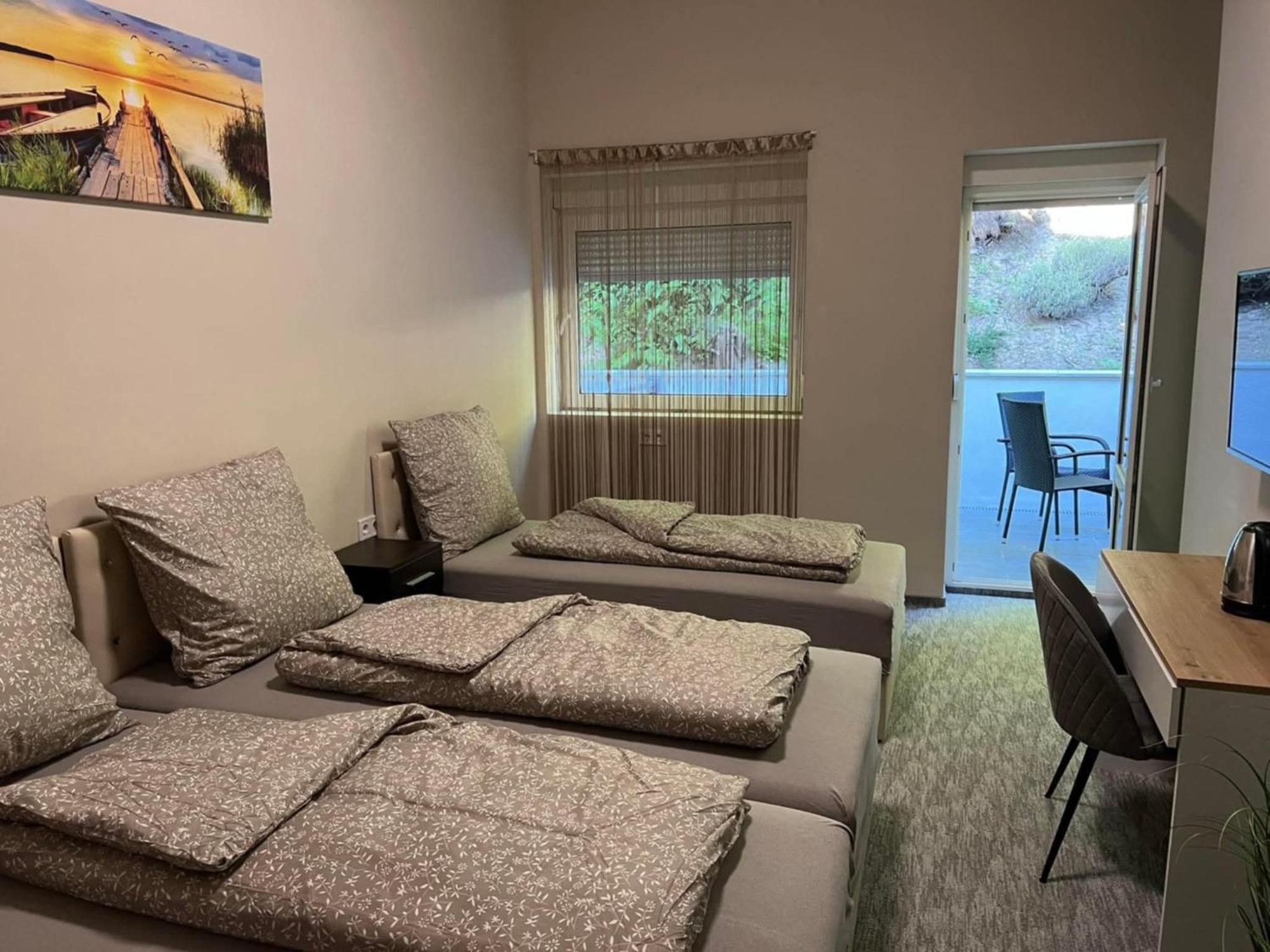 Balatonboglár Kinizsi Udvar Apartmanhaz المظهر الخارجي الصورة