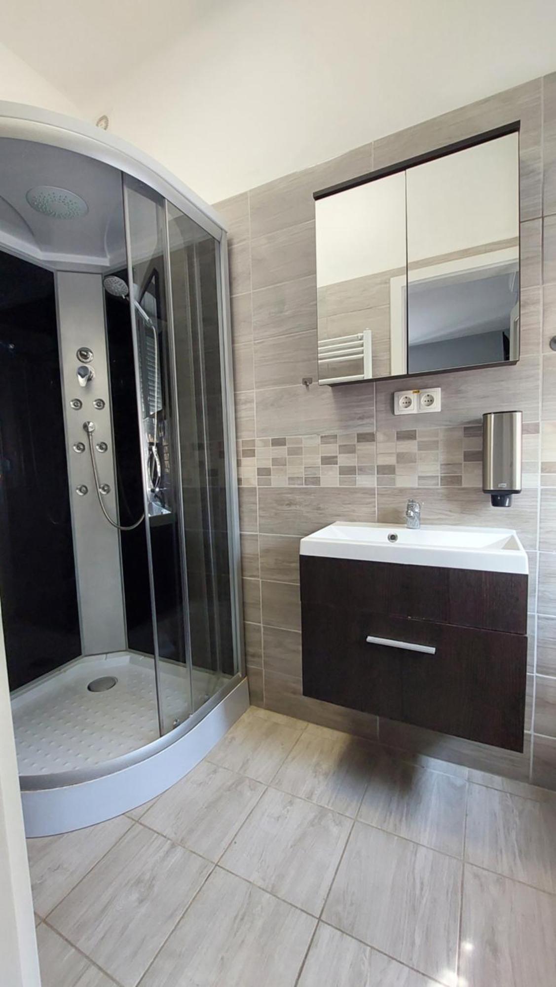 Balatonboglár Kinizsi Udvar Apartmanhaz المظهر الخارجي الصورة