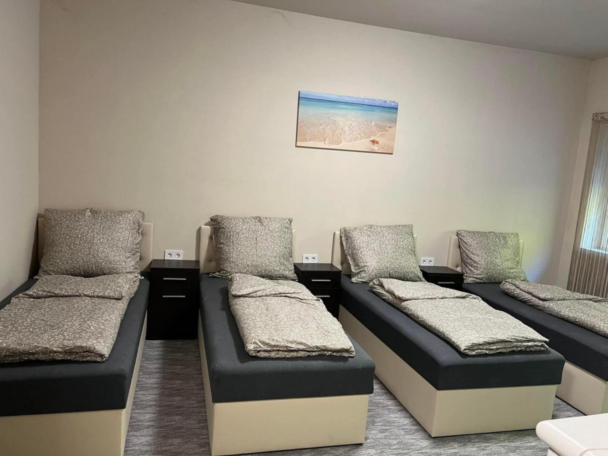Balatonboglár Kinizsi Udvar Apartmanhaz المظهر الخارجي الصورة