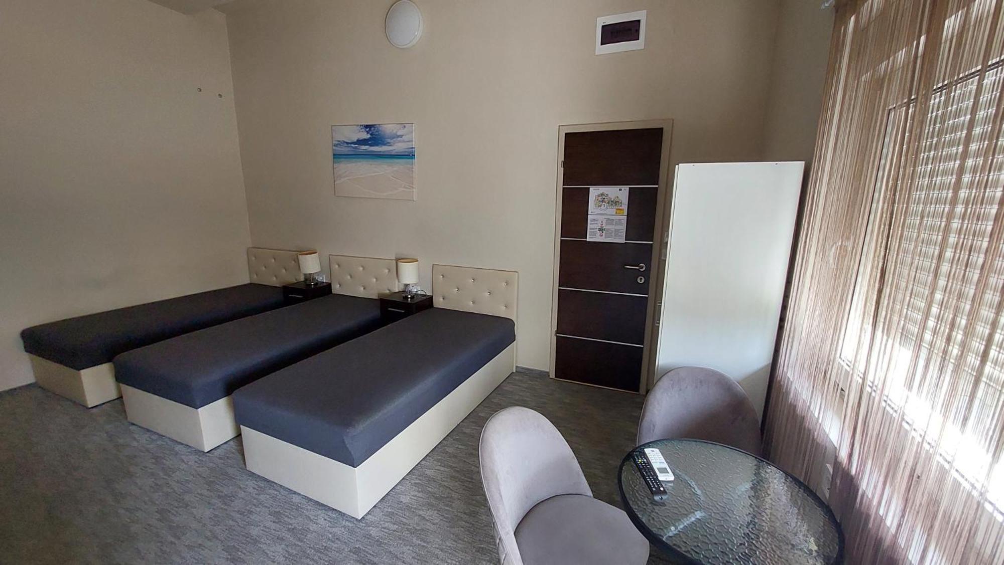 Balatonboglár Kinizsi Udvar Apartmanhaz المظهر الخارجي الصورة